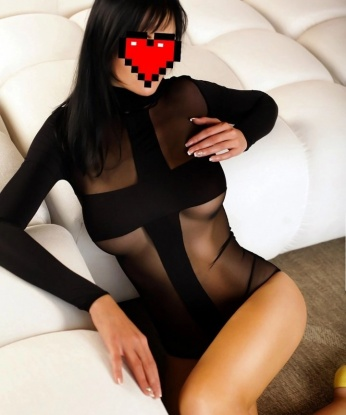 🔥 У меня в глазах играют звезды, а в губах таится непреодолимая страсть. 💋 Моя сладкая кожа ждет, чтобы ты окутал ее нежностью и страстью. 😉 Я опытная и умелая индивидуалка, которая знает, как доставить настоящее удовольствие. 💦 У меня есть все, чтобы сделать твои самые смелые фантазии реальностью. 💫 Живу в Москве и готова порадовать тебя своими услугами. 💃 Обладаю необыкновенной красотой и шармом, а также открыта для экспериментов. ➕ Смотри мое фото и читай отзывы со смайликами, и ты убедишься, что я именно то, что ты ищешь. 💘 Не упускай возможность провести незабываемое время со мной - обсудим все детали лично! 😏💕 12352, 33 года