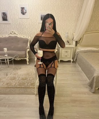 Искусная фея с прекрасной фигурой готова исполнить все твои желания. Приходи ко мне, и я погружу тебя в атмосферу наслаждения и удовольствия. 8482, 32 года